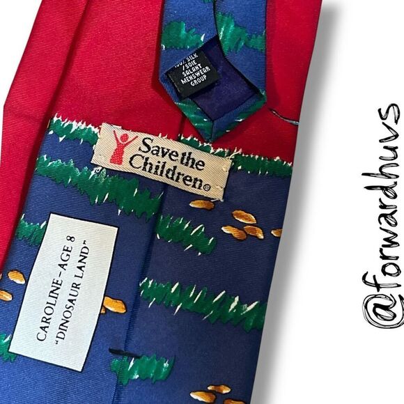 Save the Children Necktie – “Dinosaur Land” by Caroline, Age 8 – 100% Silk - Picture 4 of 8
